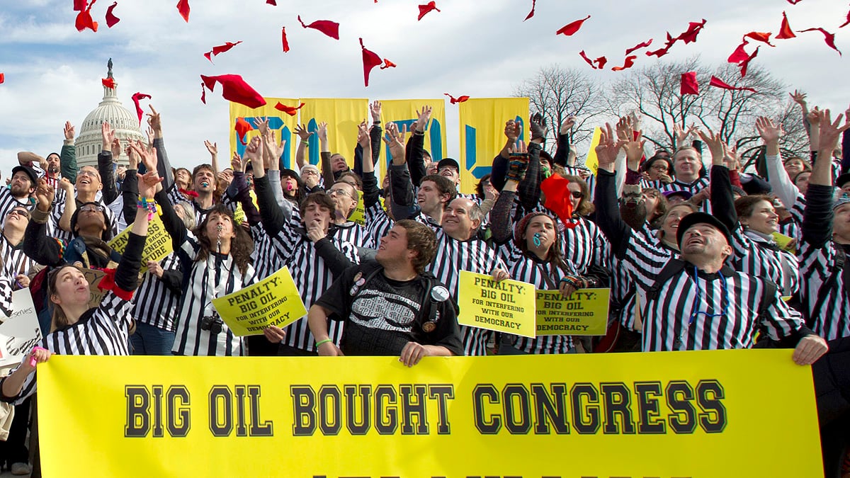 articles/2012/03/03/do-republicans-realize-that-keystone-pipeline-won-t-bring-gas-to-u-s/big-oil-pipeline-cheat_r3e67y