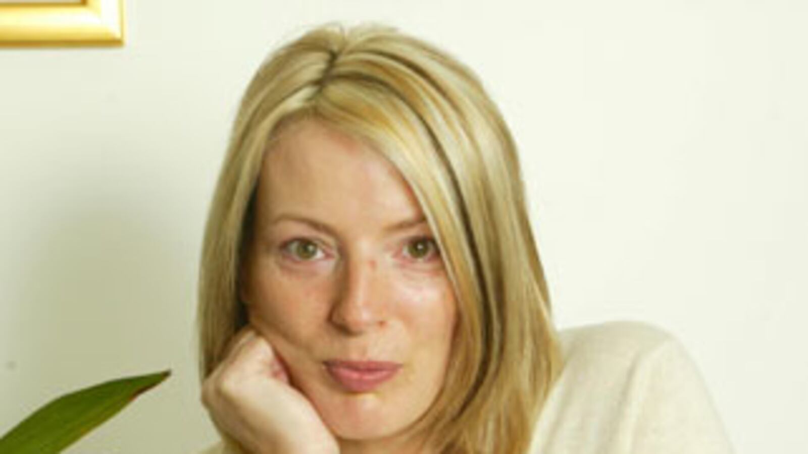 galleries/2009/09/29/immortal-women-of-song/women-in-songs---lucy-vodden_cueyya