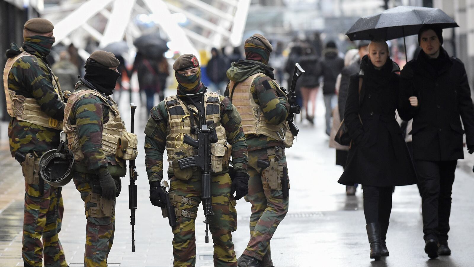 articles/2015/11/21/brussels-put-at-highest-terror-alert/151121-devisser-belgium-tease_k4bt0o