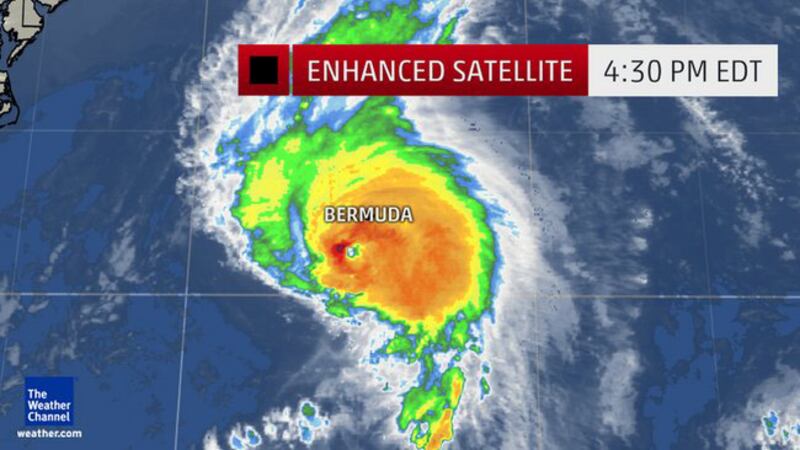 galleries/2014/10/19/hurricane-gonzalo-bearing-down-on-bermuda-photos/141017-gonzalo-1_uo9zmy