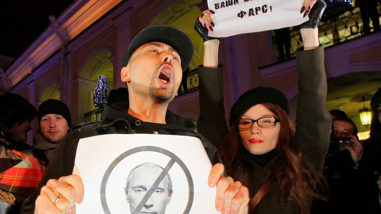 articles/2011/12/05/russia-s-vladimir-putin-gets-a-reality-check-at-the-polls/russia-kremlin-problems-matthews_mkpkuy