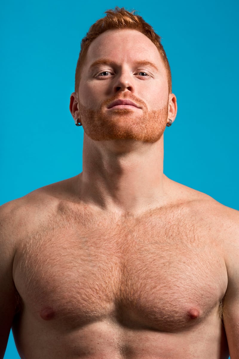 galleries/2014/09/02/thomas-knights-photographs-lots-and-lots-of-red-hot-men/140829-red-hot-seth-fornea_twhiam