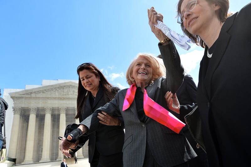 articles/2015/06/19/shove-over-mr-hamilton-our-top-10-women-for-the-new-10-bill/150618-women-on-10-09_mzwxck