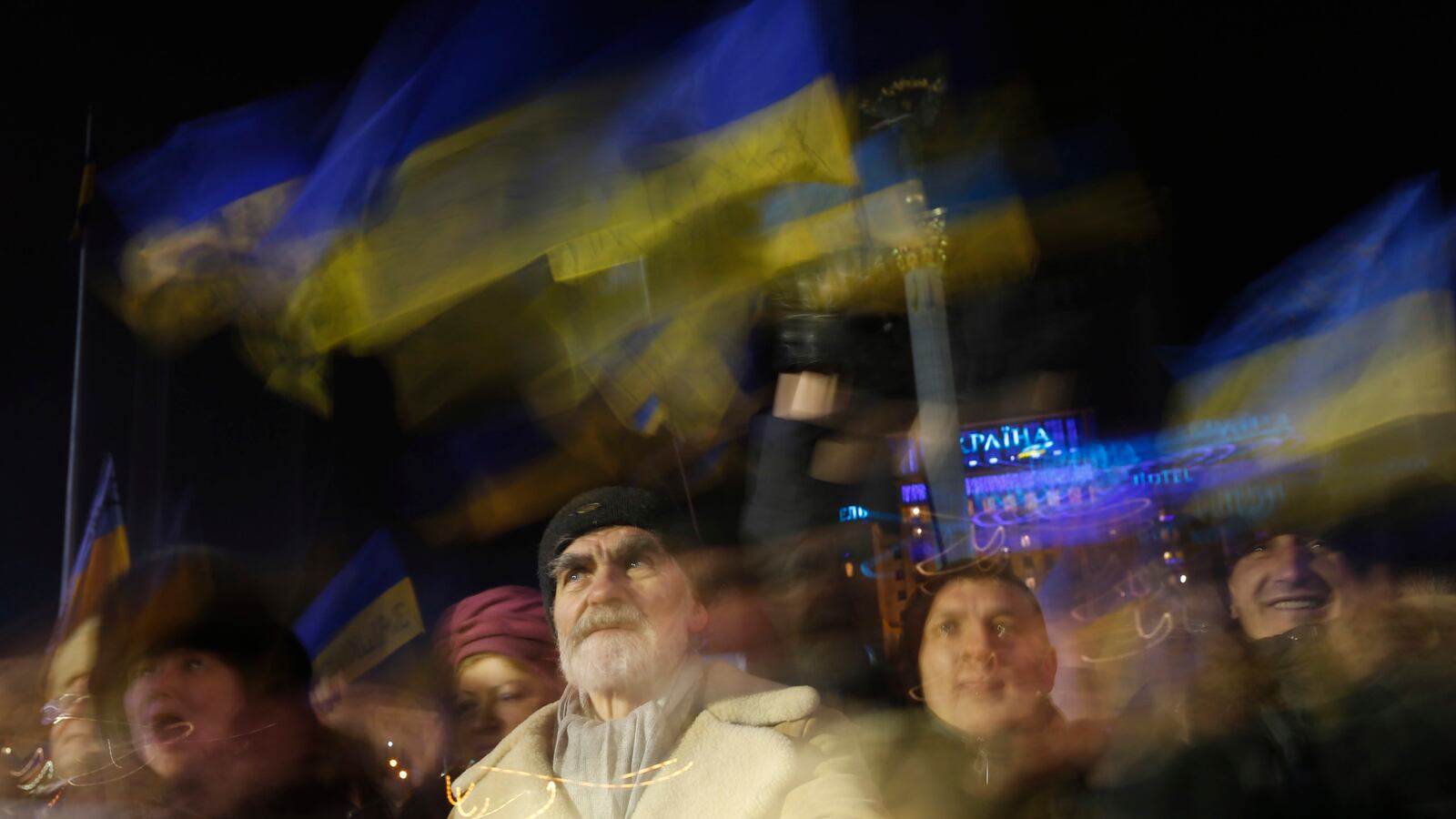 cheats/2013/12/15/thousands-still-protest-in-ukraine/131215-ukraine-cheat_q1n10y