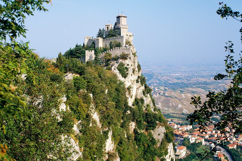 galleries/2012/07/20/7-places-to-stash-your-billions-bermuda-more-photos/07-tax-vacation-san-marino_mr1g1d