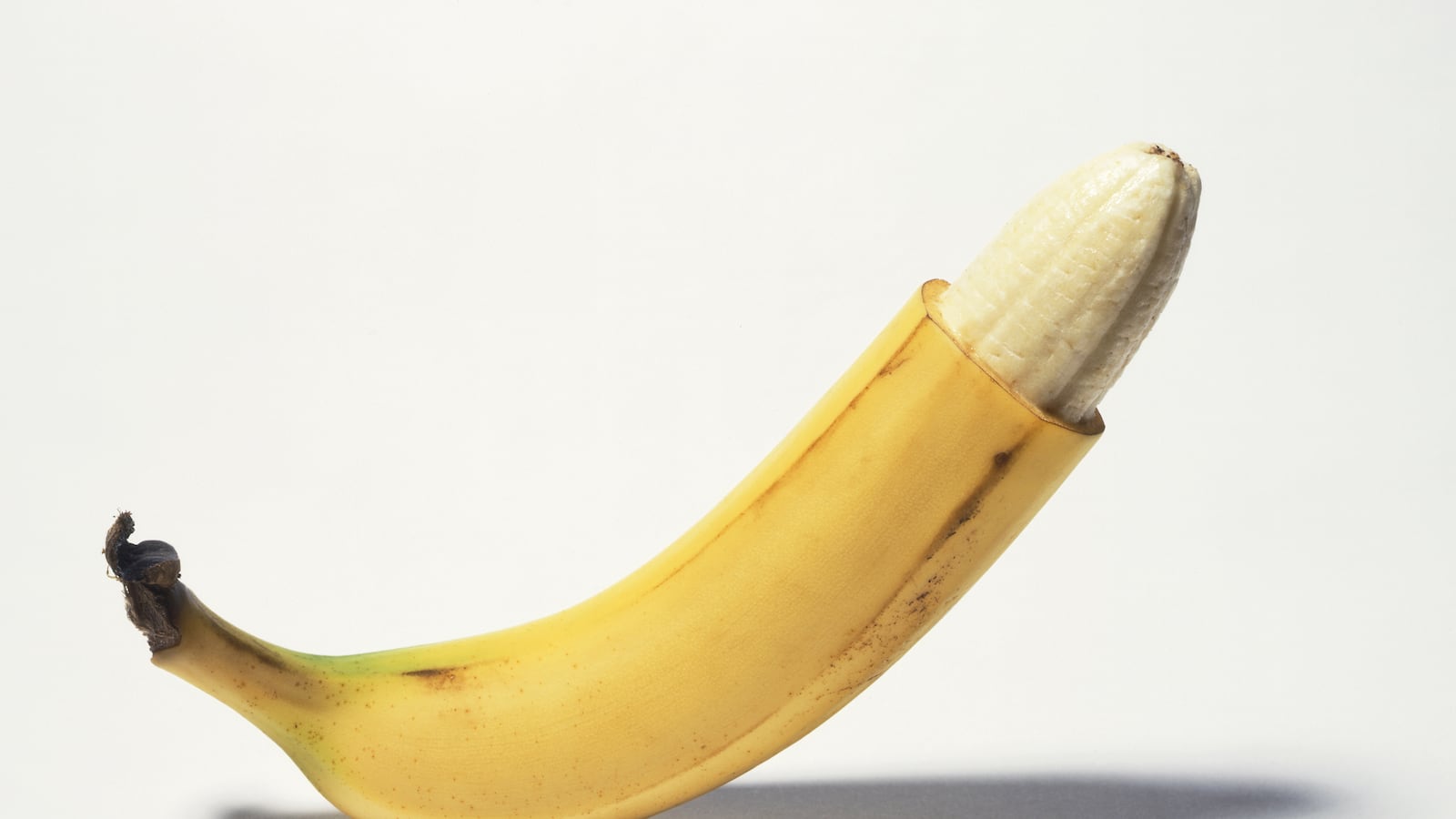 articles/2014/04/04/circumcision-has-health-benefits-but-doctors-should-leave-the-decision-up-to-parents/140403-saunders-circumcision-tease_o0opzx