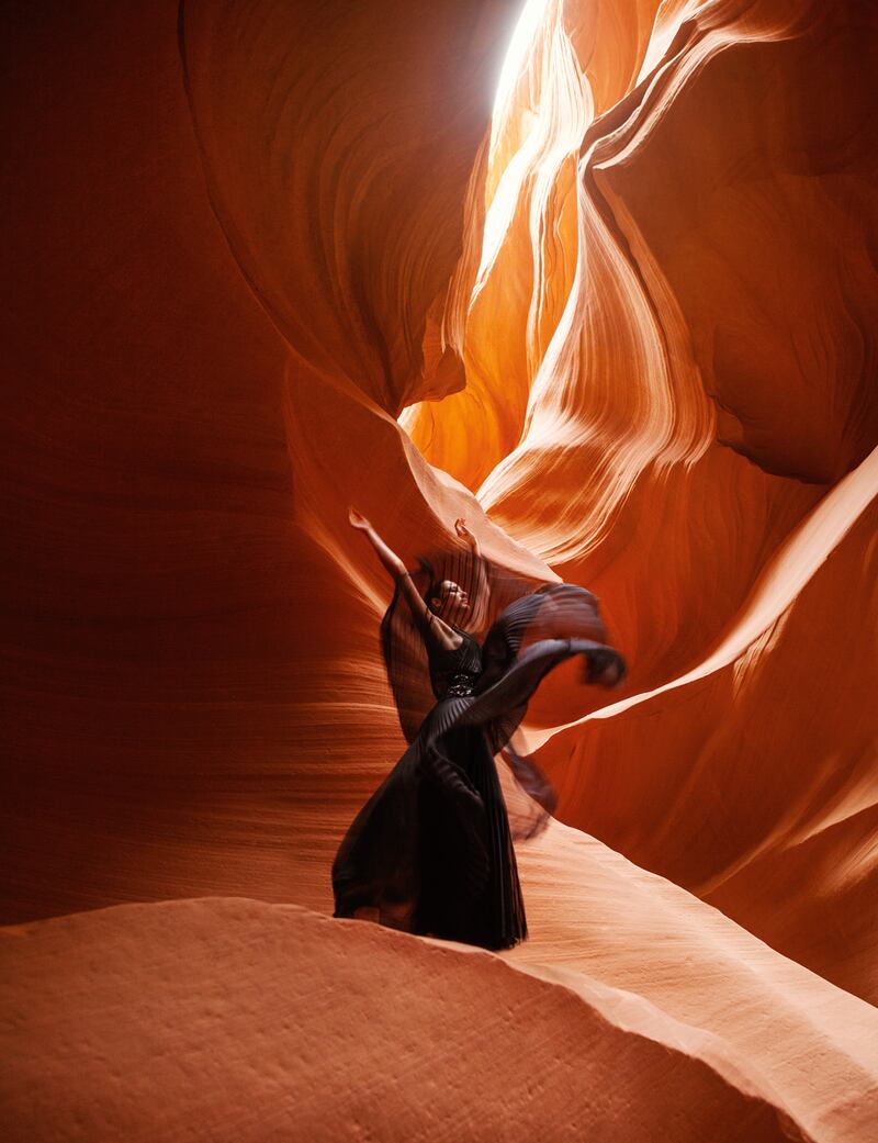 galleries/2013/03/26/james-houston-s-natural-beauty-features-stars-in-the-nude-photos/James-Houston-Natural-Beauty-04_pwkj3m