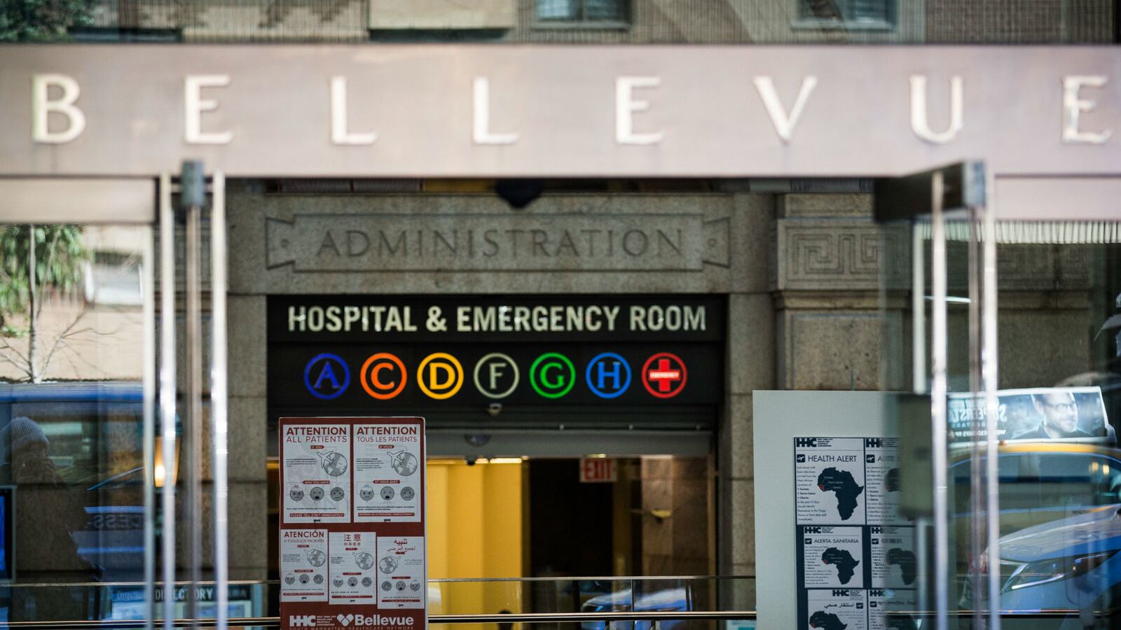 cheats/2014/10/28/cdc-no-quarantine-for-returning-medics/141028-quarantine-cheat_ko5bwx