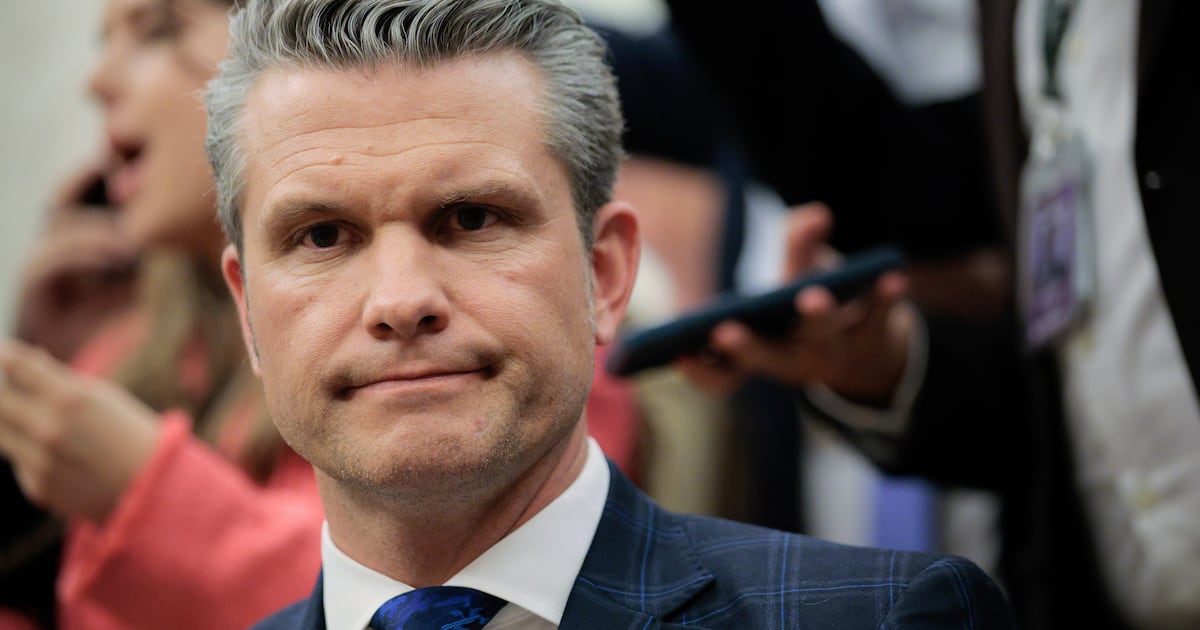 Hegseth Pentagon Ridiculed Over ‘Next Level Cringe’ AI Flub