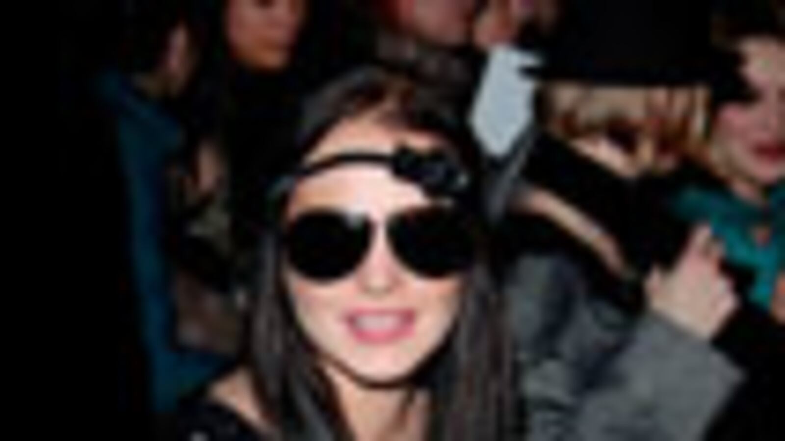 cheats/2010/03/08/lindsay-lohan-out-at-ungaro/lindsey-lohan_vztmev