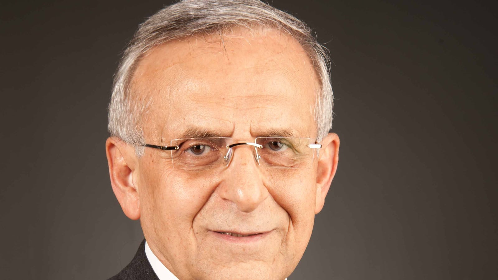 articles/2013/02/26/the-rutgers-professor-who-wants-to-lead-iran/130226-hooshang-amirahmadi-sadeghi-tease_bdpzgu