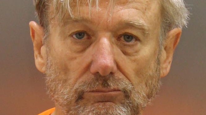 2020-10-14T001000Z_1397590915_RC20IJ9JMJGX_RTRMADP_3_USA-CRIME-COLORADO_mljw5h