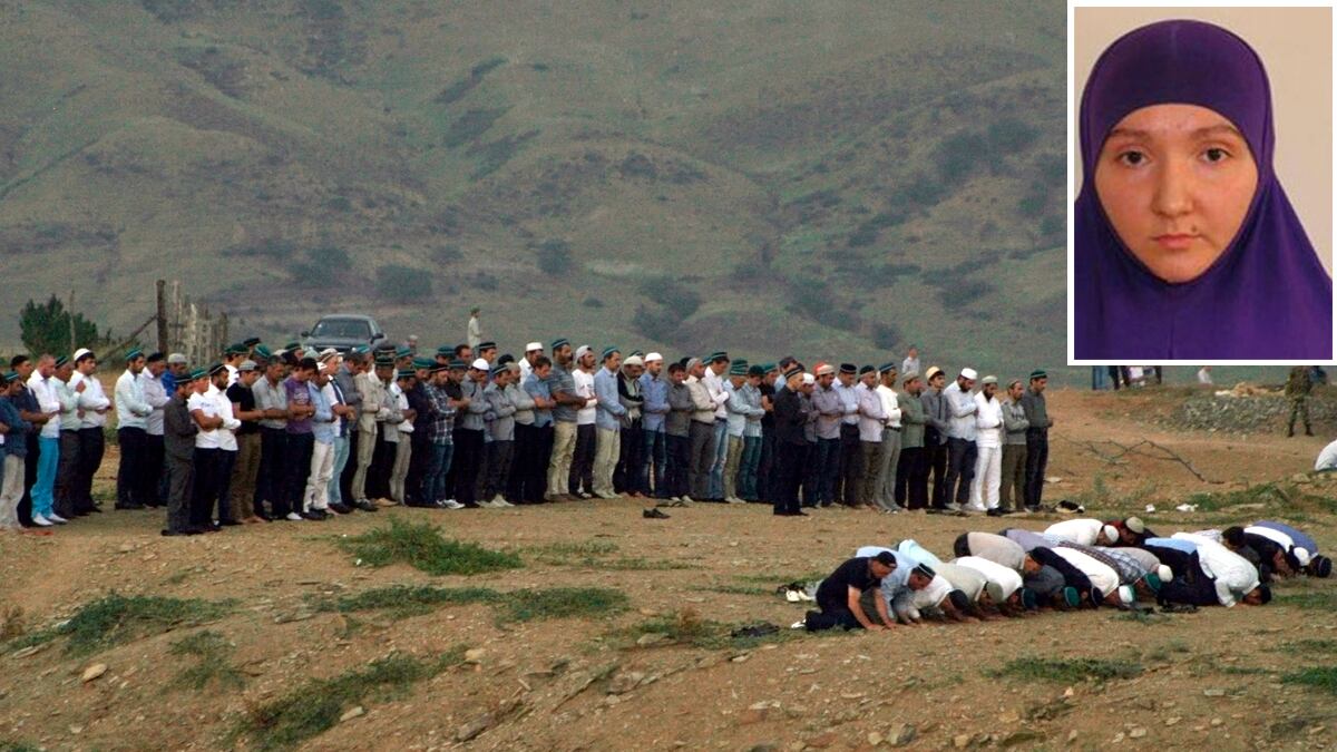 articles/2012/09/06/russia-s-female-menaces/suicide-bombings-nemstova_mib24b