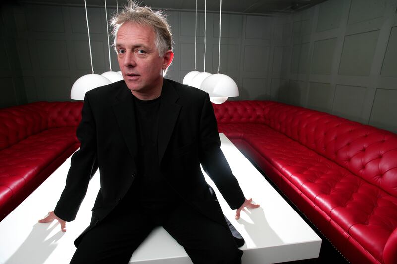 articles/2014/06/09/british-comedian-rik-mayall-56-dies-suddenly/140609-rik-mayall-tease_ositk9
