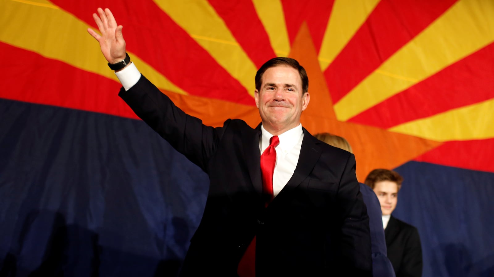 2018-11-07T053819Z_789077664_RC19985C1420_RTRMADP_3_USA-ELECTION-ARIZONA_v7r3o5