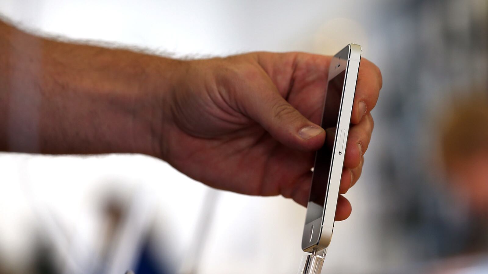 articles/2012/09/26/daily-beast-readers-review-apple-s-iphone-5/readers-review-iphone-5_pmckep