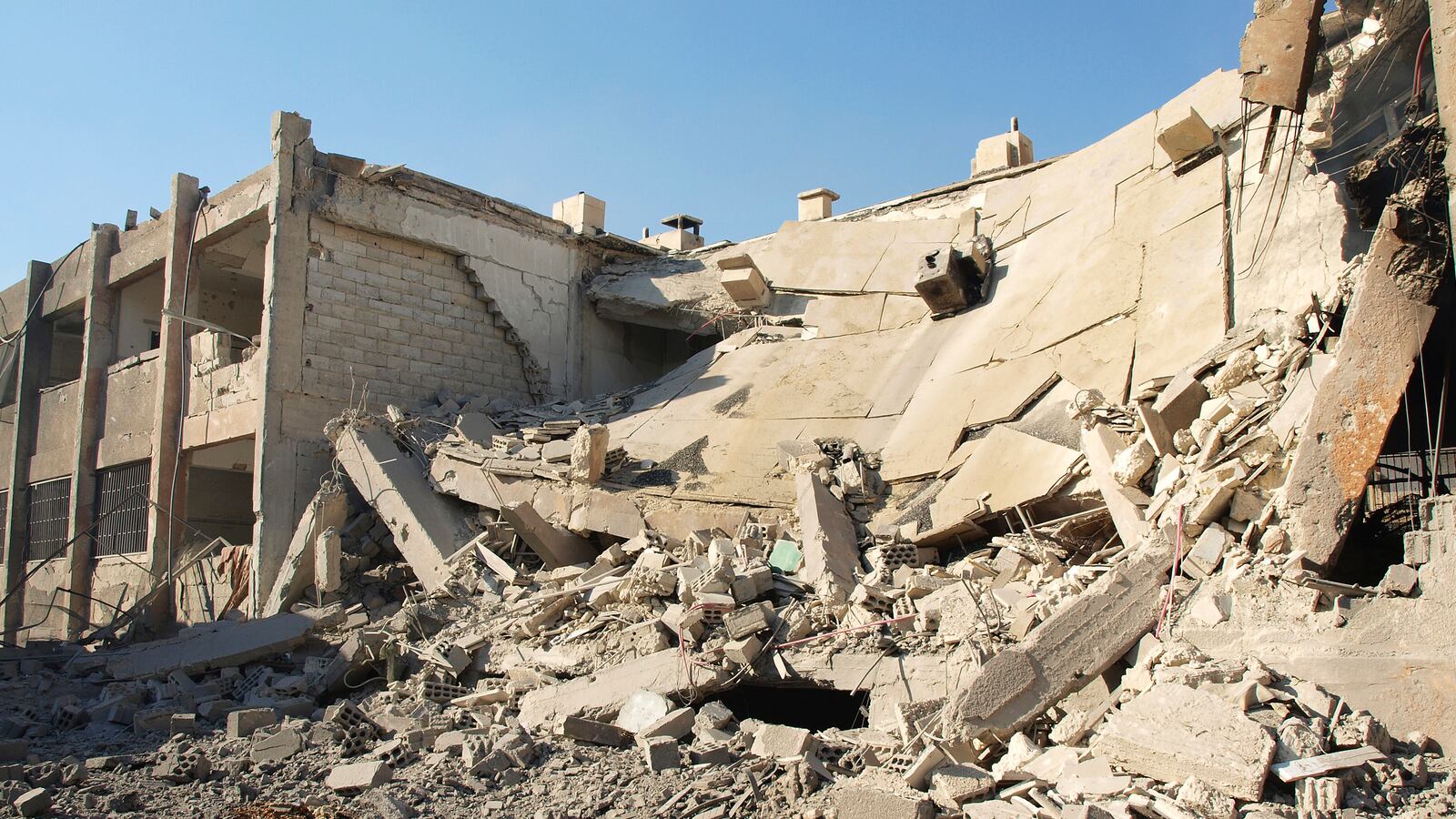 cheats/2012/12/02/warplanes-strike-syrian-rebels/demascus-shelling-cheat_bdhfbc