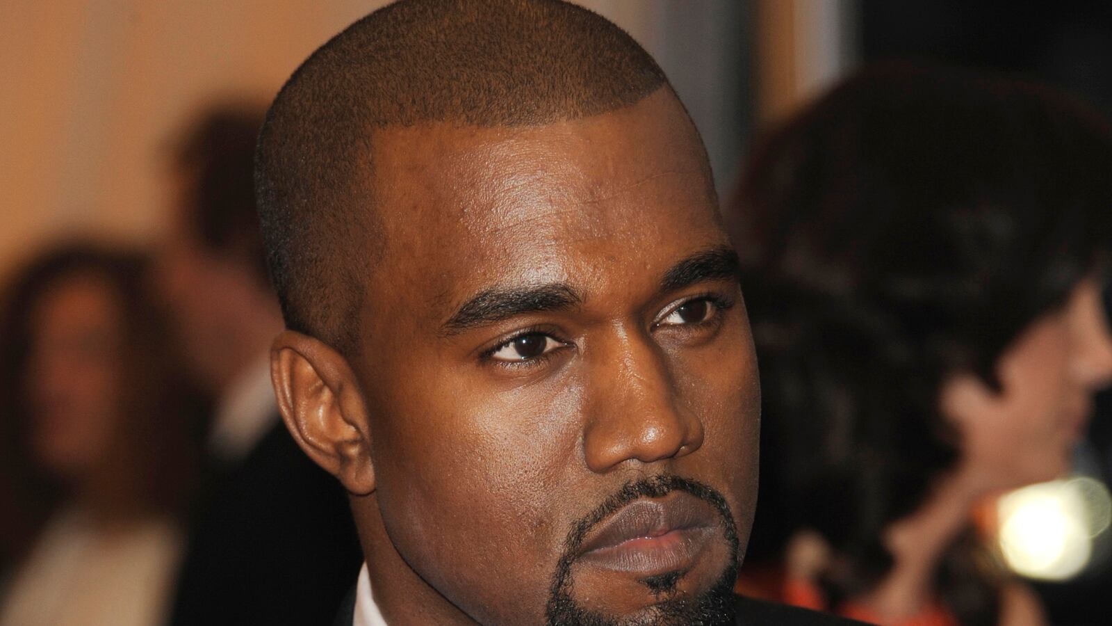 cheats/2013/07/10/kanye-black-skinheads-video-leaked/130710-kanye-cheat_cdrk9g