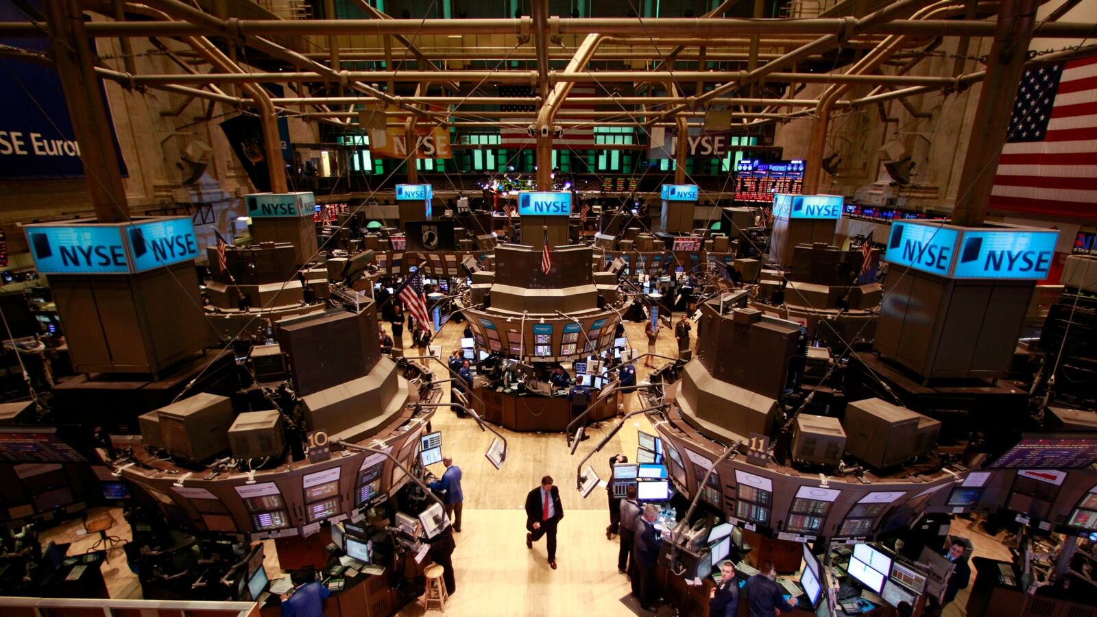 cheats/2016/01/04/u-s-stocks-dive-after-china-plunge/150421-flash-crash-cheat_oivonx