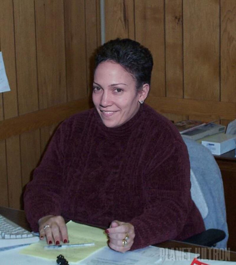 galleries/2014/07/24/danny-evans-s-celebrity-make-under-photos/140723-celeb-make-unders-jlo_hxlfrr