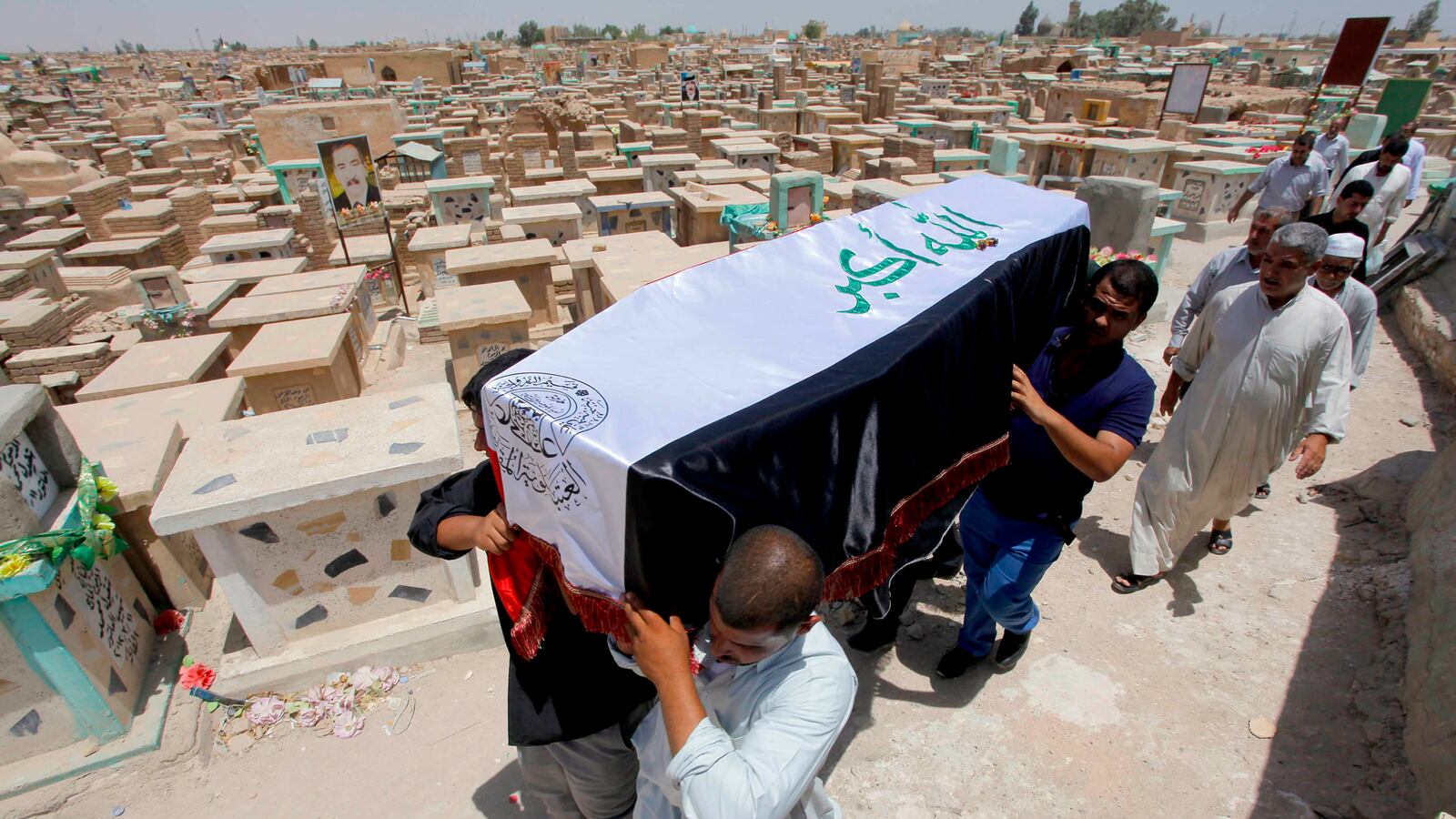 cheats/2014/06/24/isis-rapidly-gaining-weapons-cash/140624-iraq-death-toll-cheat_dnlzpm