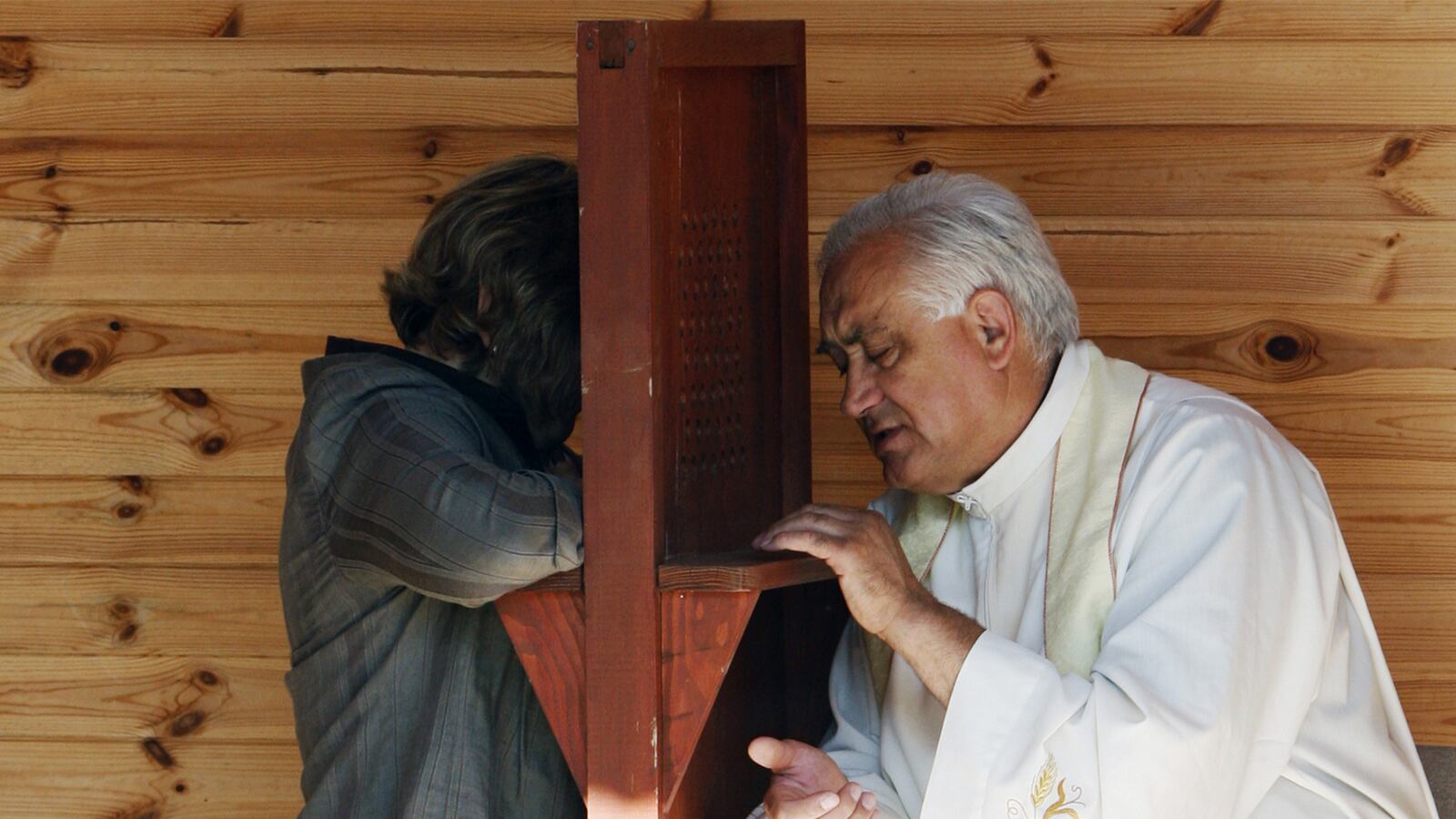 articles/2015/04/04/why-mercy-matters-forgiveness-is-good-for-your-health/150403-gobry-mercy-confession-tease_fi0wla