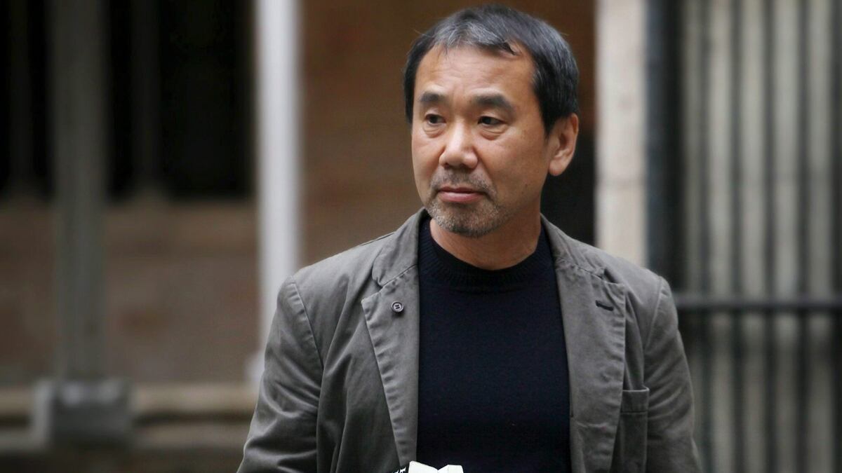 articles/2011/11/04/haruki-murakami-1q84-review-of-japanese-novelist-s-latest/haruki-murakami-book-jones_fwgglk