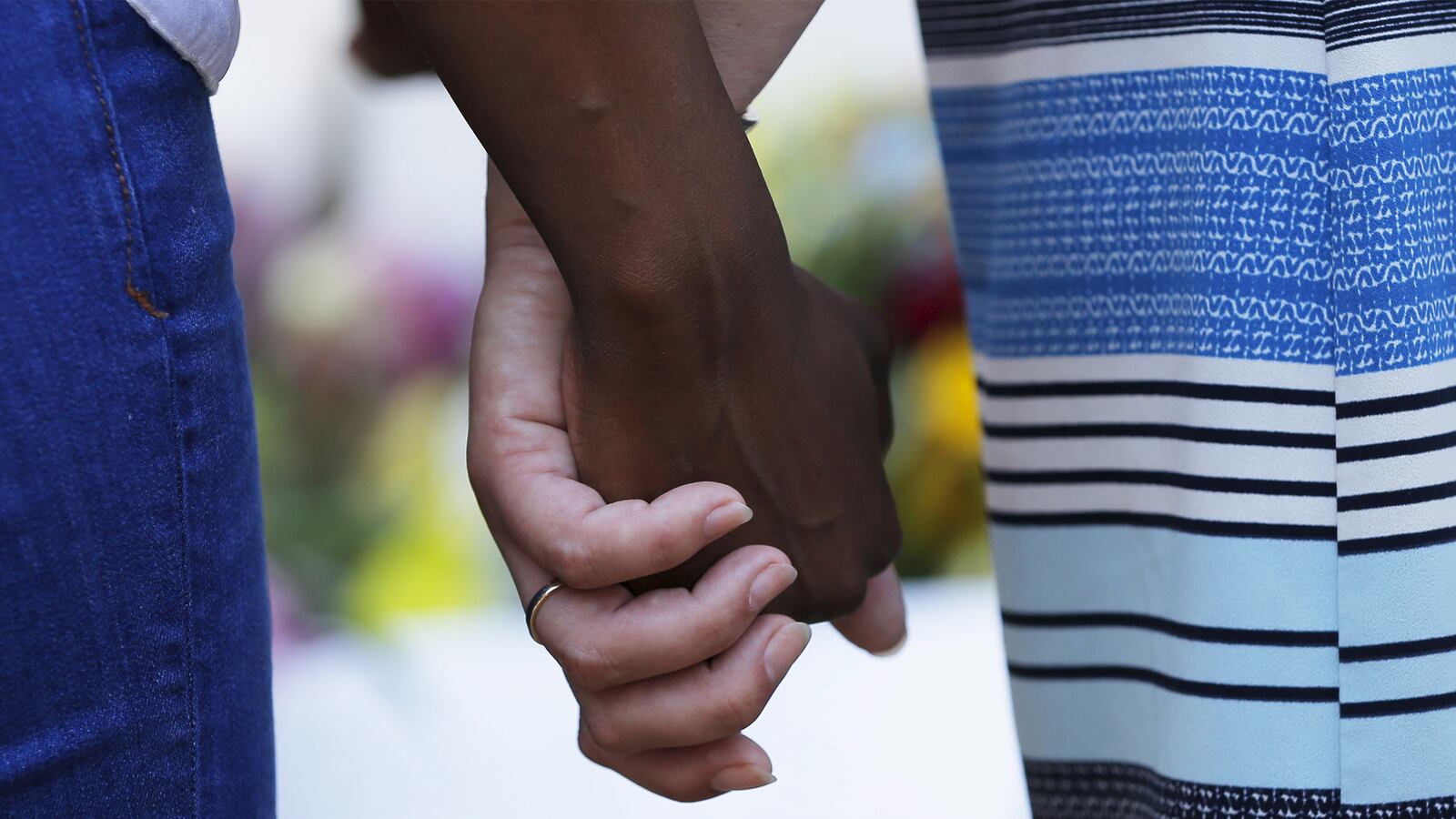 articles/2015/06/20/faith-and-grace-in-the-face-of-hate/150620-barnicle-roof-tease_dj5tsl