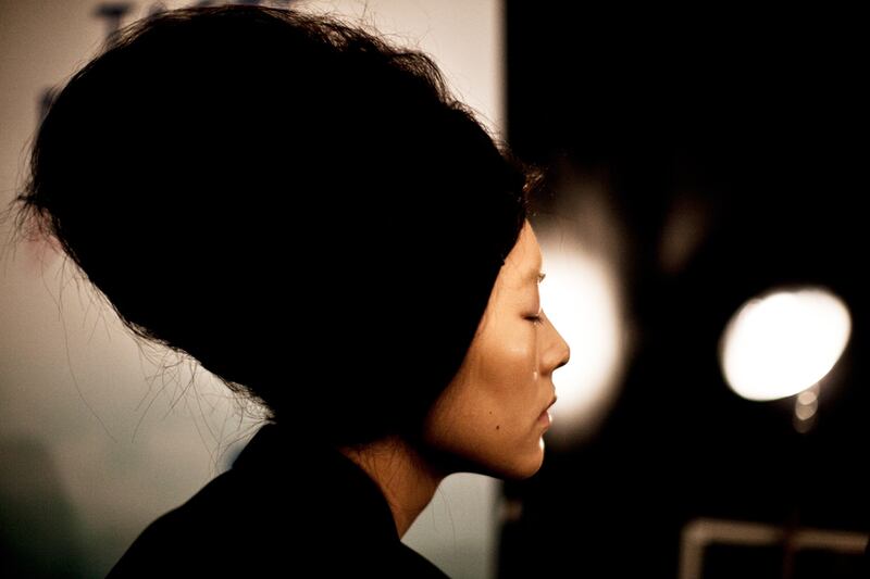 galleries/2010/09/14/vera-wang-backstage/vera-wang-backstage-27_gc0pjk