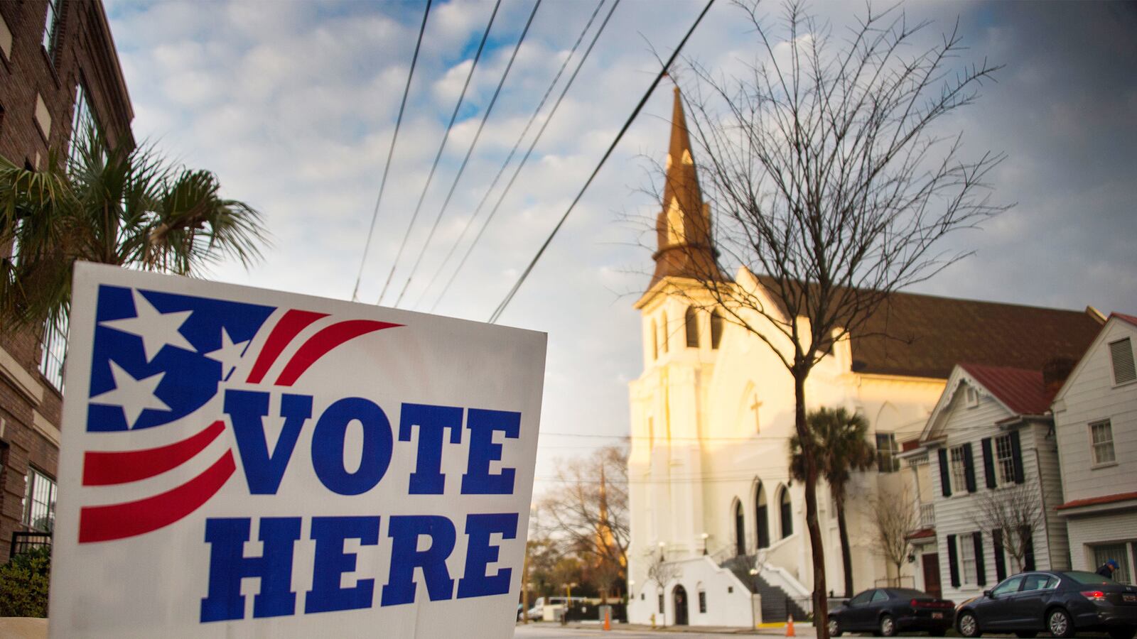 articles/2017/01/17/democrats-can-do-better-in-the-south-but-they-have-to-try/170116-mills-grassroots-dems-tease_eziviv