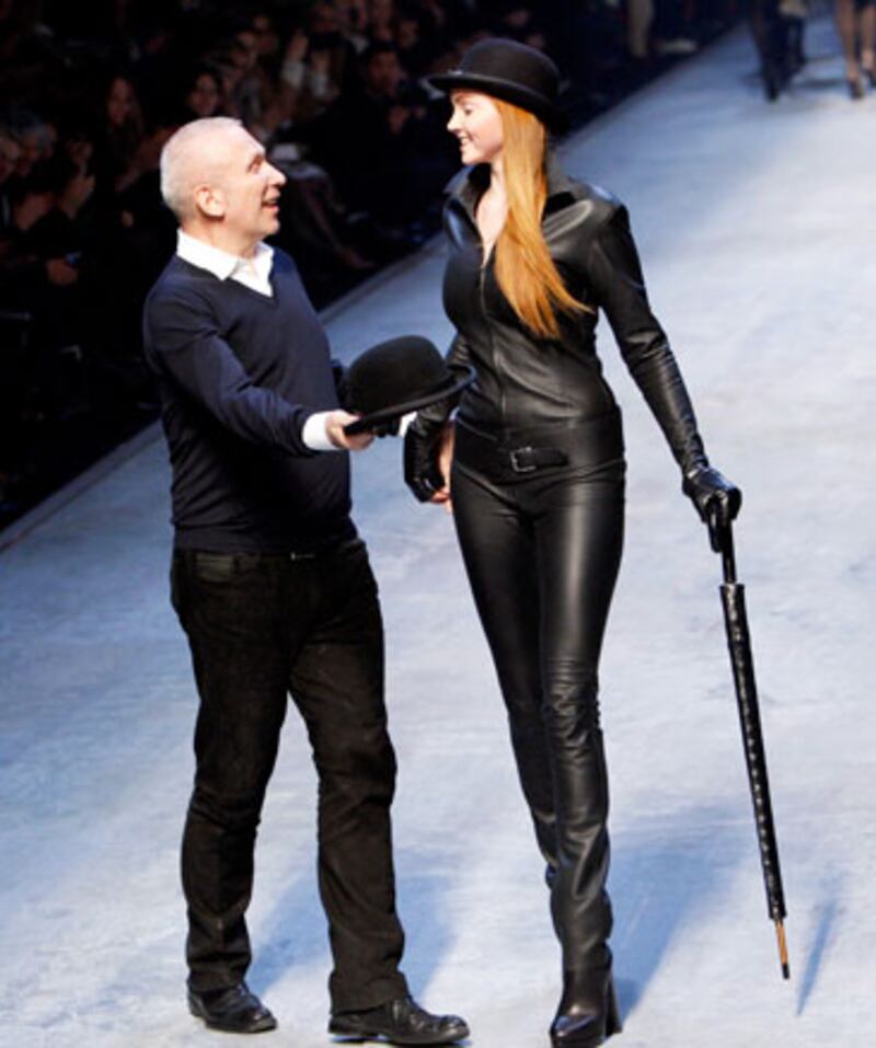 galleries/2010/03/11/paris-fashion-week/paris-fashion-week---hermes_hcgjoz