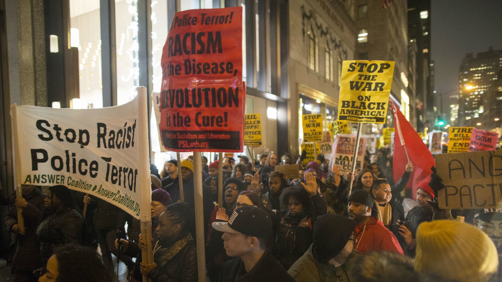 cheats/2014/12/23/nyc-protestors-ignore-mayor-s-plea/141223-nyc-protest-cheat_rglrmb