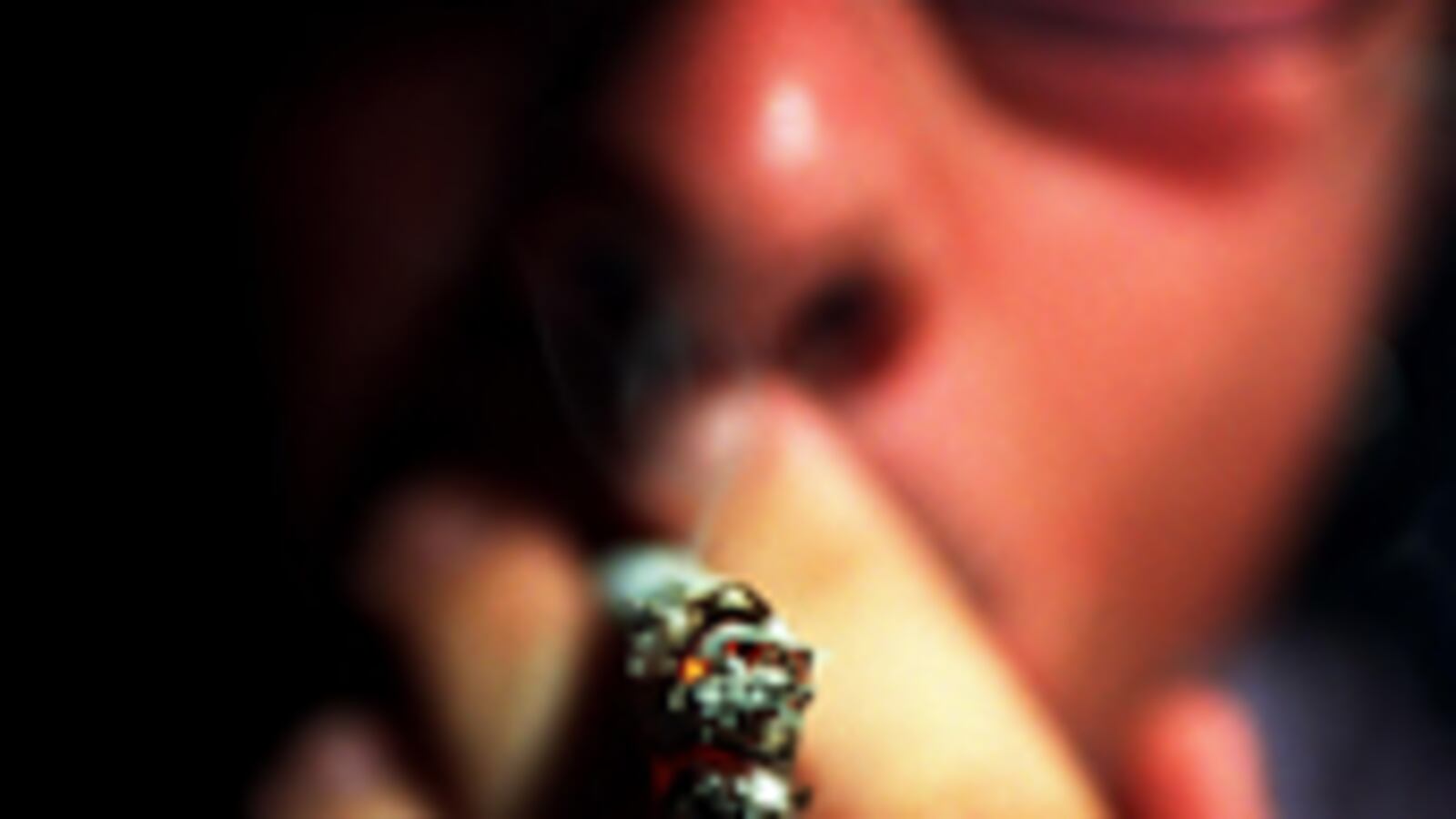 articles/2009/03/30/obamas-marijuana-buzz-kill/parker-pot-obama_19971_q5tx6a