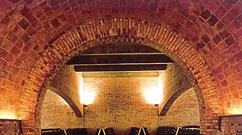 articles/2010/12/29/champagne-alternatives-prosecco-cava-and-cremant-wines/menin-sparkling-wine-1_myvzng