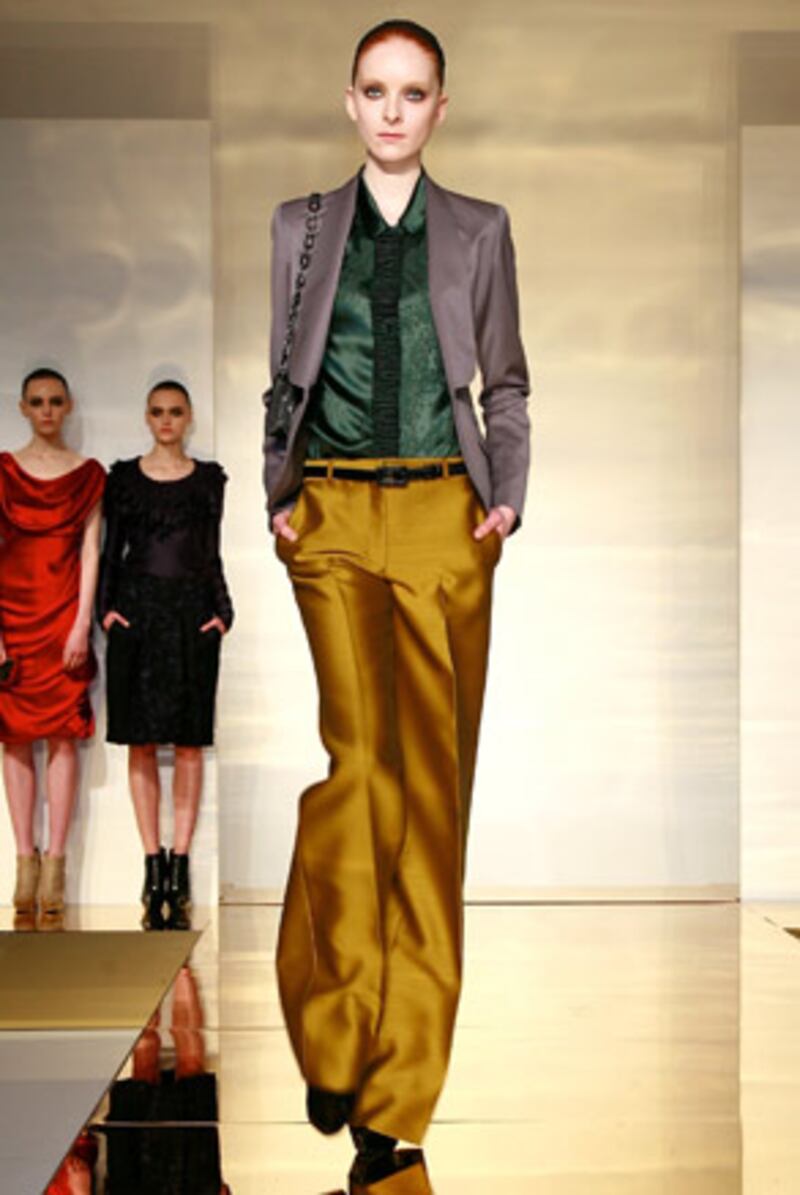 galleries/2009/09/14/ny-fashion-week-day-5/fashion-week-day-5---kroell-1_v6q73c