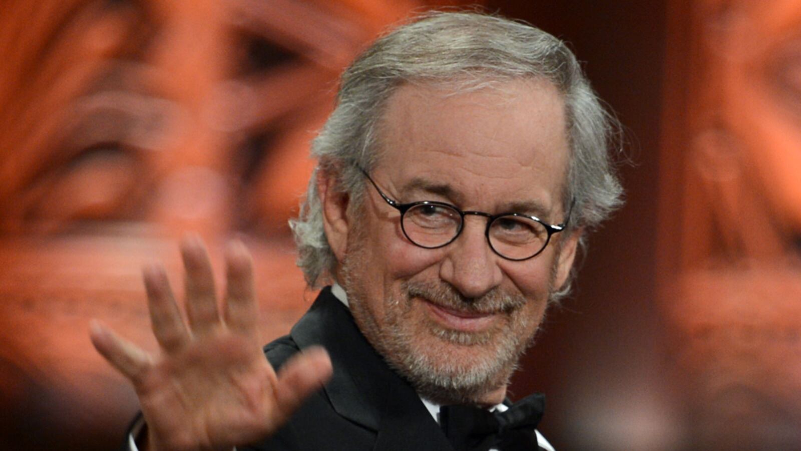 cheats/2012/08/28/spielberg-denies-bin-laden-project/spielberg-bin-laden-raid-denies-cheat_yhxf2n