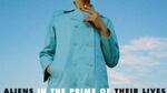 articles/2010/03/27/this-weeks-hot-reads-27/hot-reads-325---aliens-in-the-prime-of-their-lives_v8i4kn