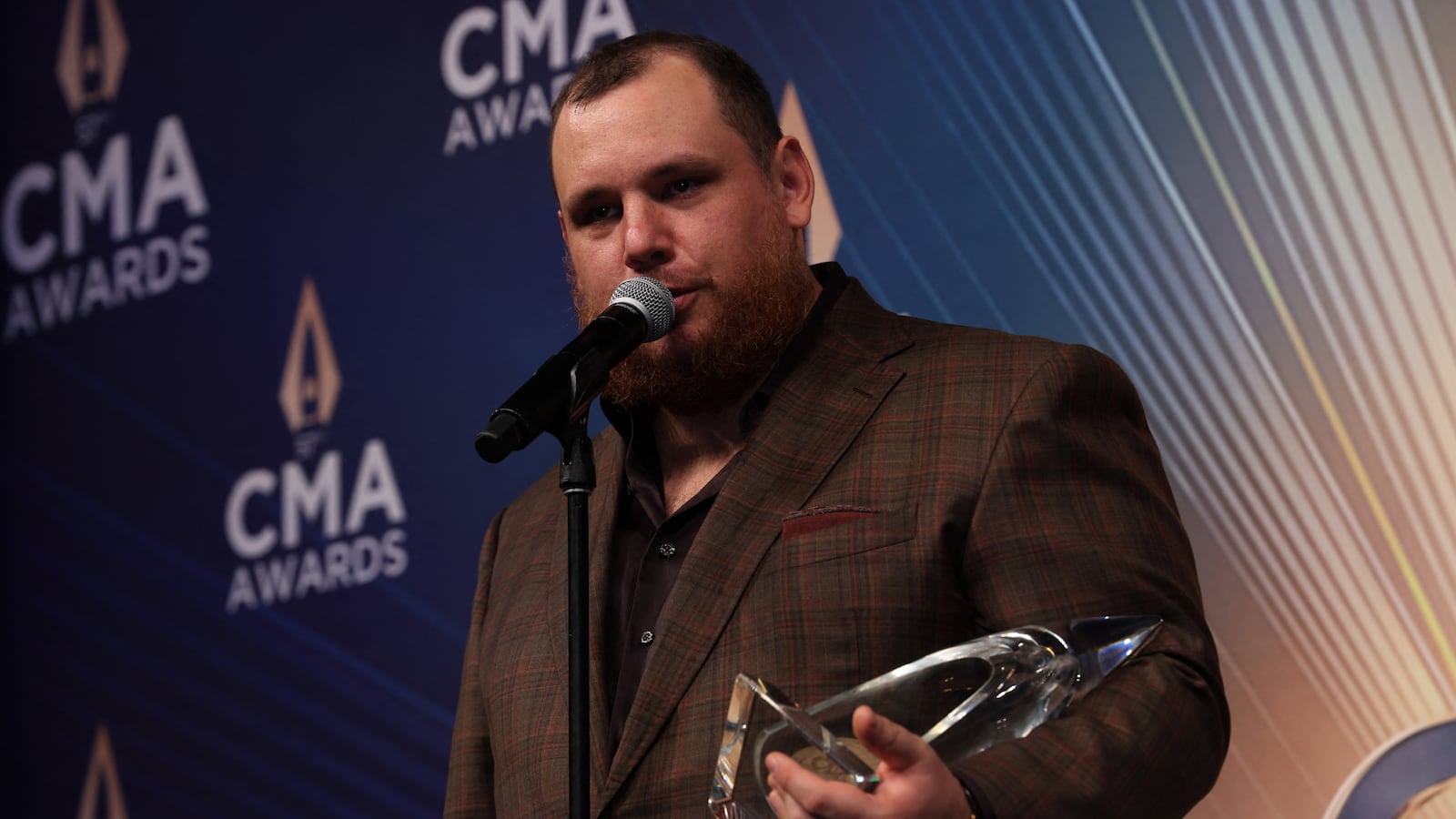 Luke Combs poses with the award for Single of the Year at the 57th Annual CMA Awards in Nashville, Tennessee
