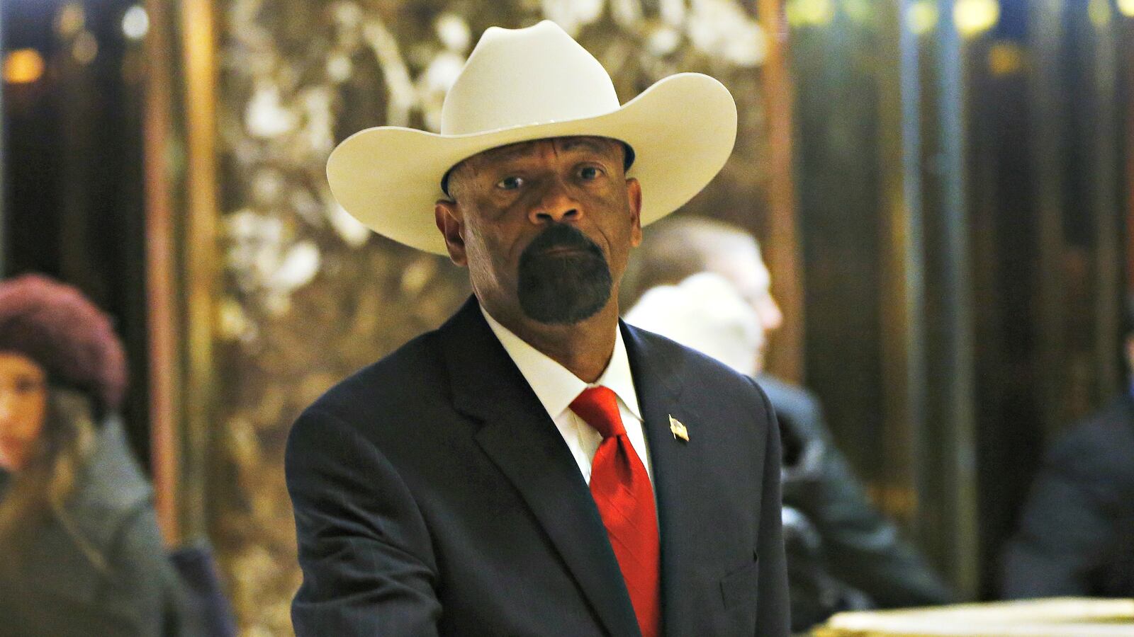 170526-clarke-airport-cheat_xev2zu