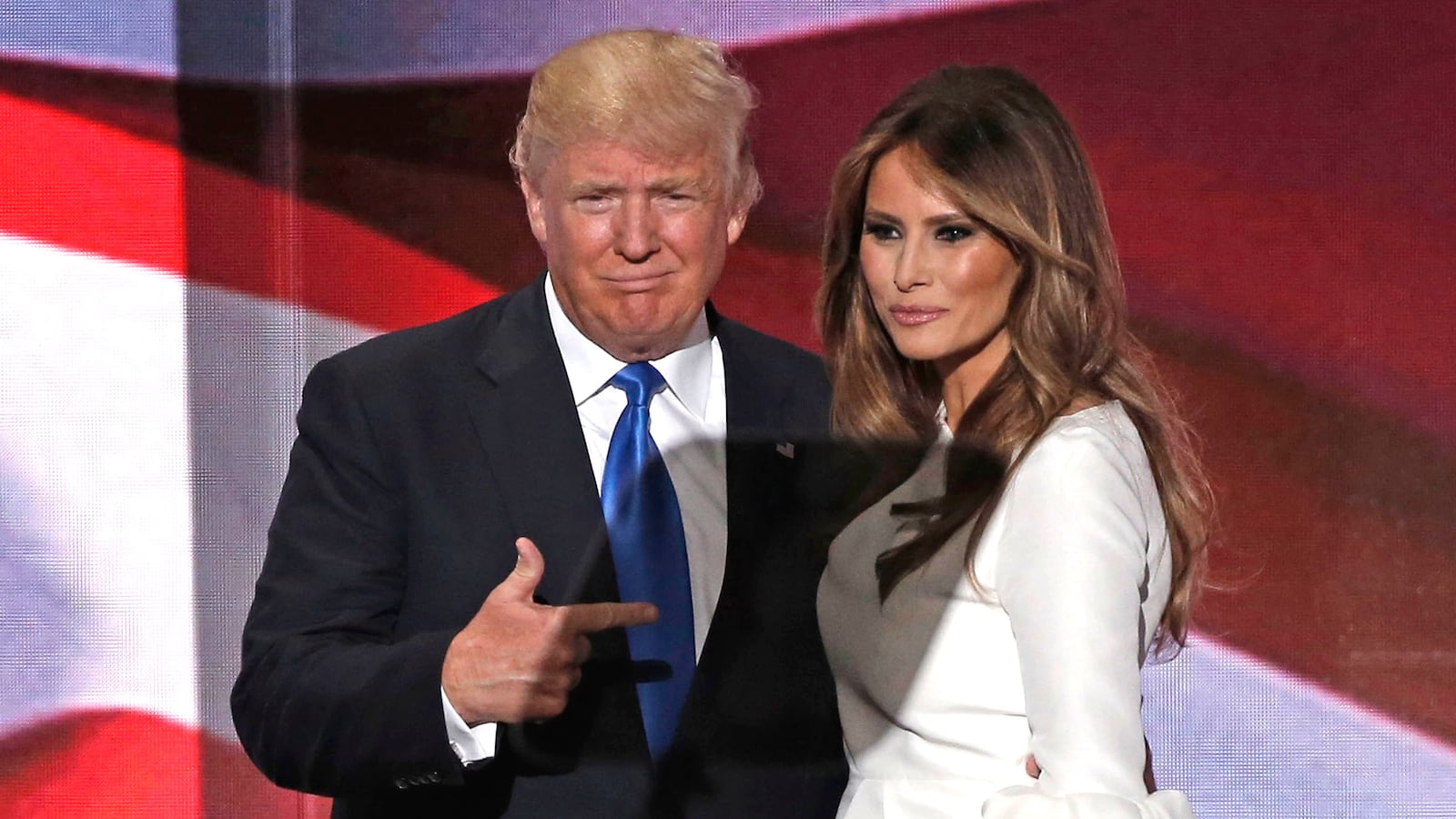 articles/2016/10/06/donald-trump-is-now-going-full-on-pickup-artist/161005-ryan-trump-pickup-tease_dj1t7u