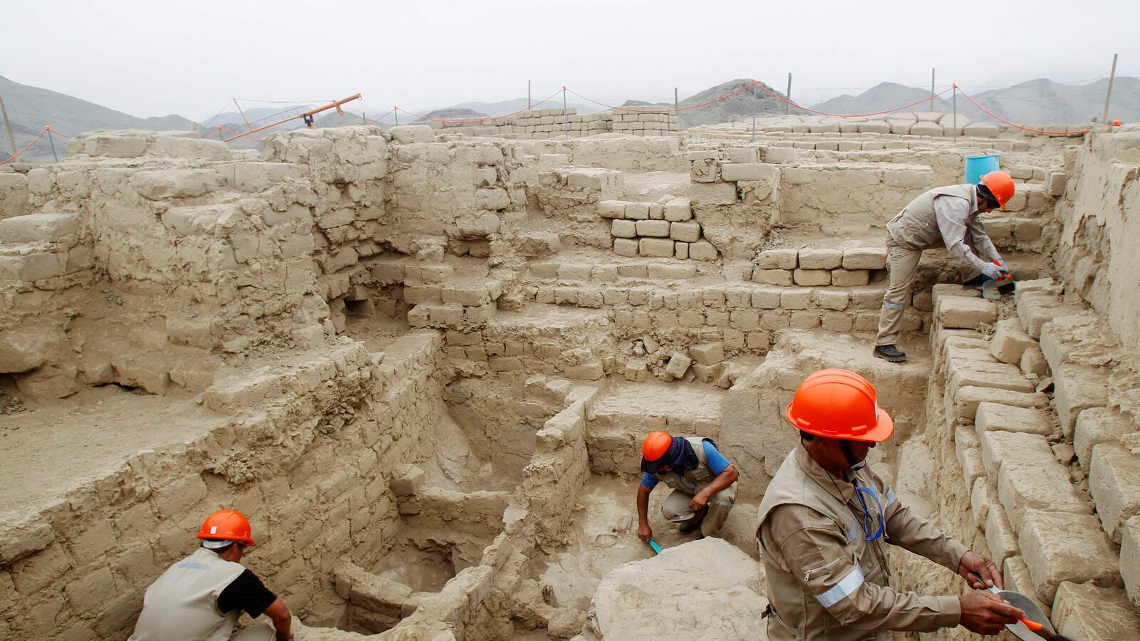 cheats/2013/06/28/perfectly-intact-1-200-year-old-tomb-found-in-peru/130628-peru-tomb-cheat_d7pzto