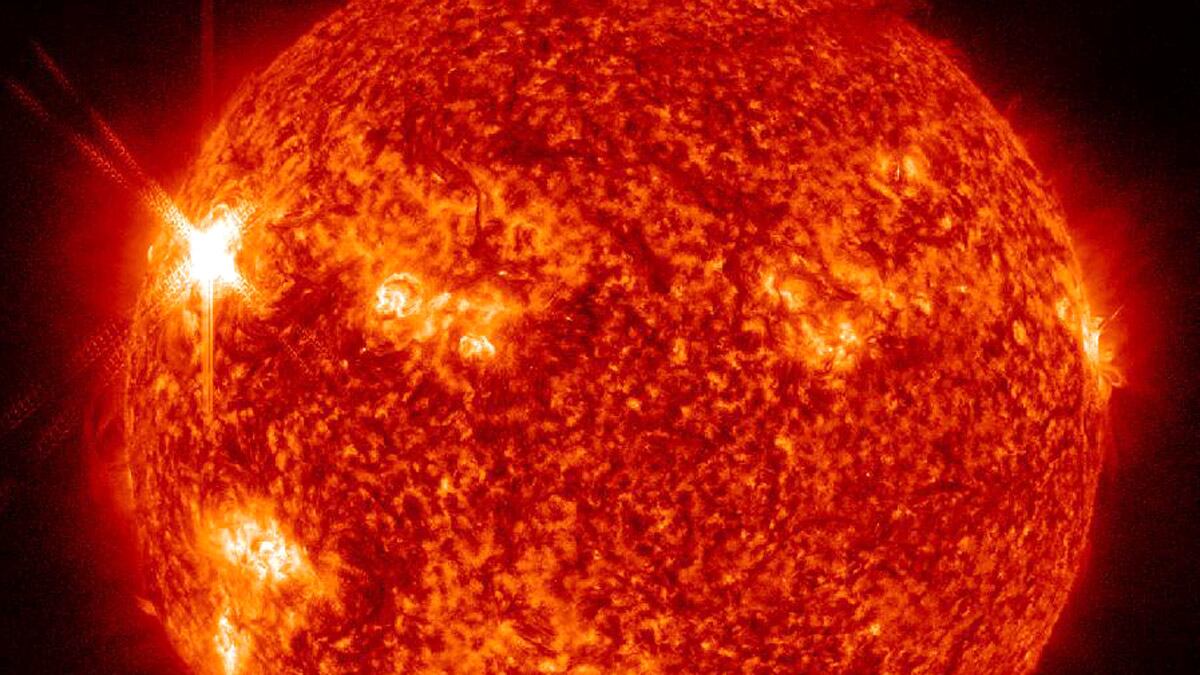 cheats/2012/01/20/solar-flare-hurtling-toward-earth/solar-flare-cheat_awyv1j