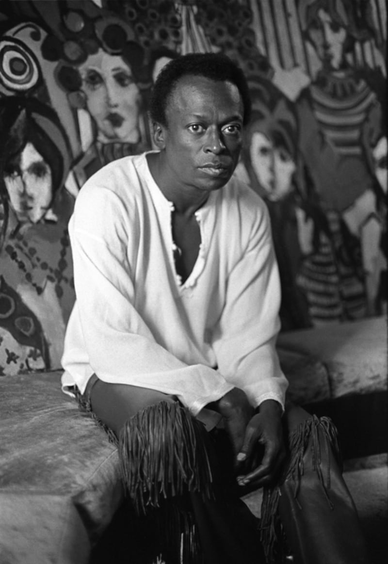 galleries/2011/07/29/the-rolling-stone-years-rock-icons-of-the-1960s/miles-davis-rolling-stone-magazine-photos_fq8p9u