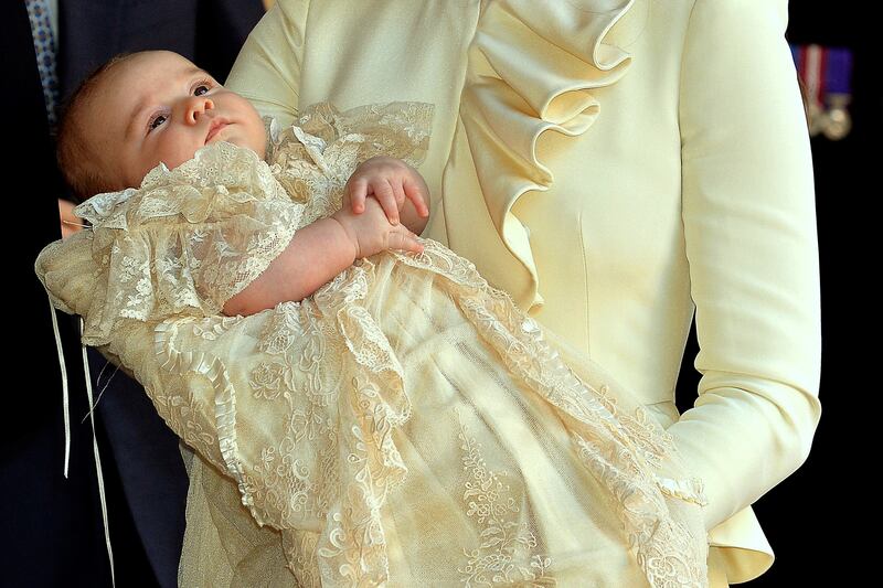 galleries/2014/04/09/prince-george-lookbook-photos/140409-baby-george5_gpip2r