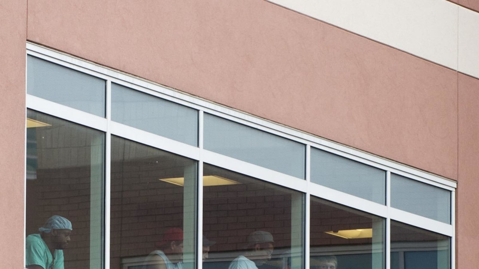 cheats/2012/07/23/hospital-releases-2-shooting-victims/hospital-victims-released-box_slommu