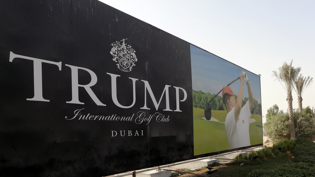 cheats/2016/11/30/trump-leaving-business-for-presidency/161130-trump-biz-cheat_rybren