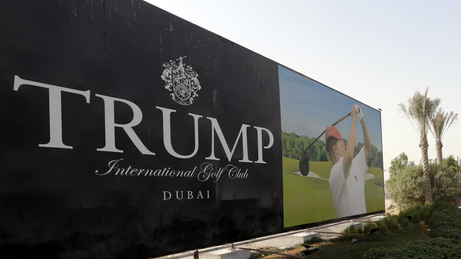 cheats/2016/11/30/trump-leaving-business-for-presidency/161130-trump-biz-cheat_rybren