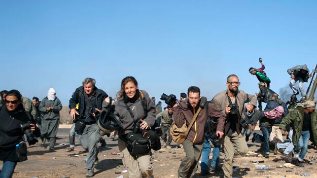 galleries/2011/03/16/lynsey-addario-on-assignment/lynsey-addario---9_z2olrd