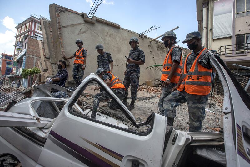 galleries/2015/05/12/second-major-quake-strikes-nepal-photos/150512-nepal-quake-07_h61ctp