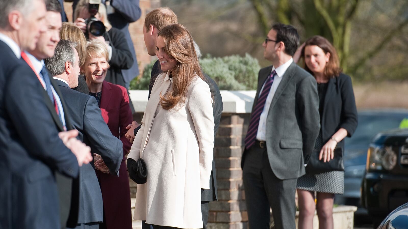 articles/2013/03/19/kate-middleton-baby-bump-special/130319-kate-bump-tease_m8xcwu